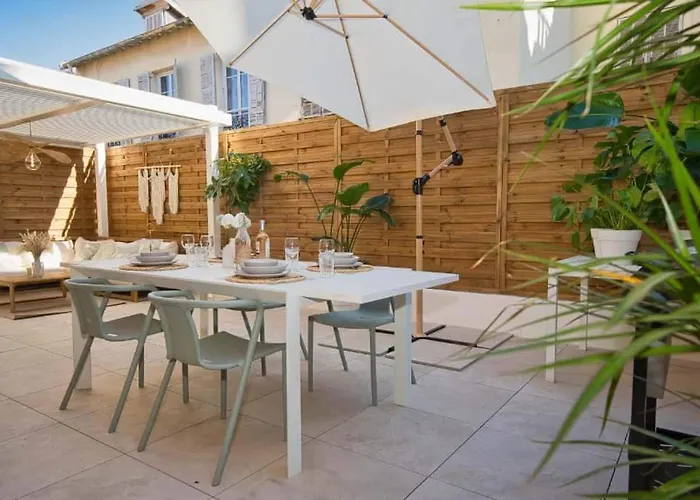 Charm Xxl Terrace Niza